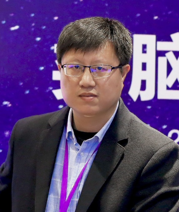 Junwei Han